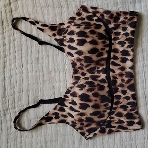 Victoria's Secret Allegro Medium Support Sports Bra Classic Leopard Print 32C